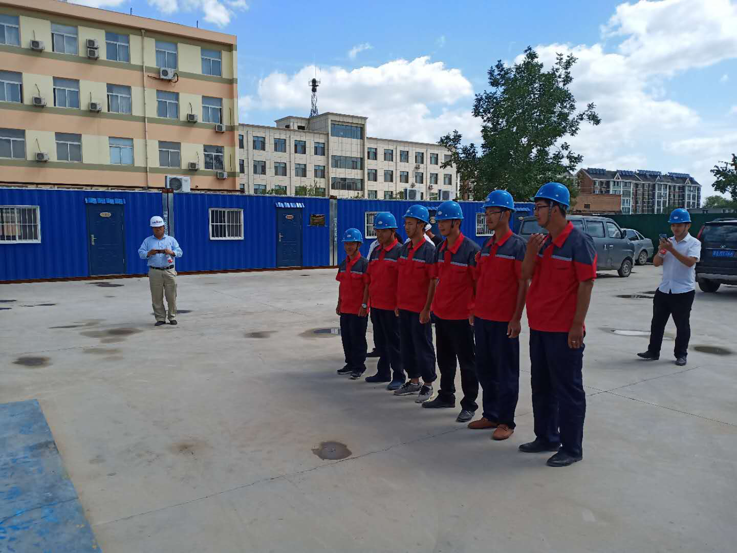 濟南德翼建設公司PPP項目部舉行消防安全及高(gāo)溫防暑應急演練